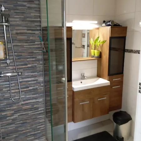 Au Rocher De Pascal Lit Mezzanine 住宿加早餐酒店 蒙塔利韦莱班