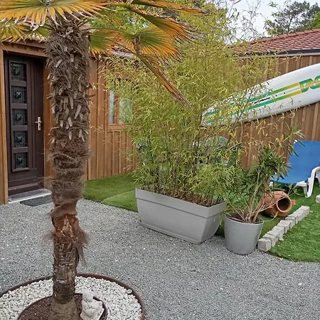 Au Rocher De Pascal Lit Mezzanine Bed & Breakfast