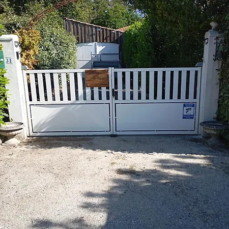 Bed & Breakfast Au Rocher De Pascal Lit Mezzanine Dependance 3*