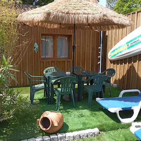 住宿加早餐酒店 Au Rocher De Pascal Lit Mezzanine 蒙塔利韦莱班